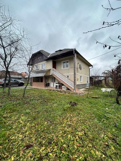 Casă cu 3 camere în Central
