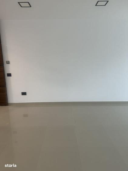 Spațiu comercial, de 123 mp, în Central