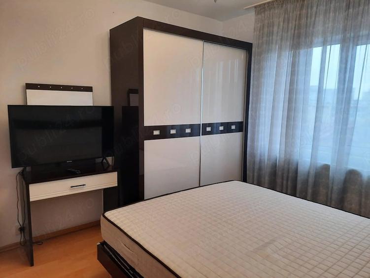 Apartament cu 3 camere decomandat în Malu Roșu