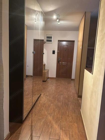 Apartament cu 3 camere decomandat în Unirii