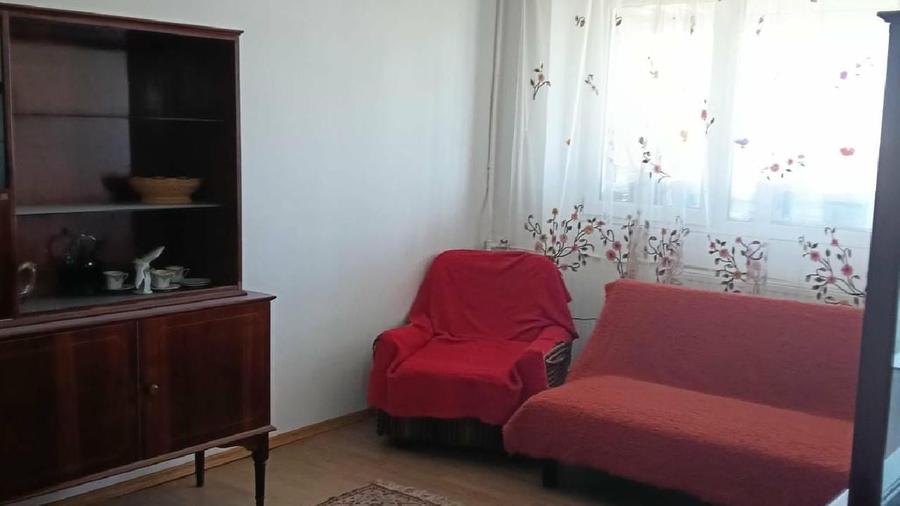 Apartament cu 3 camere decomandat în Pantelimon