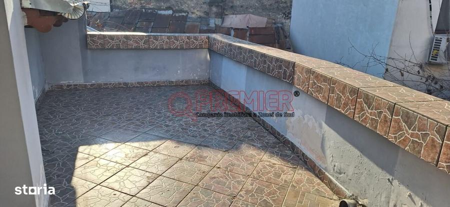 Apartament cu 4 camere în Calea Călărașilor