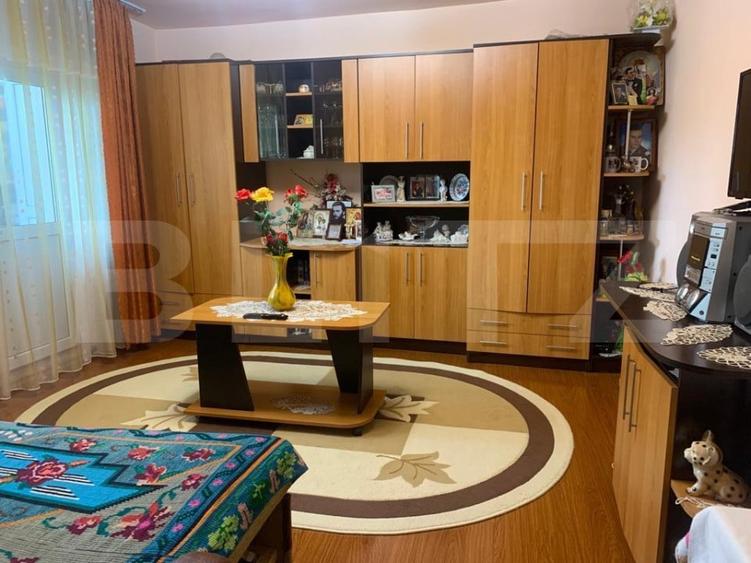 Apartament 2 camere, decomandat, ETAJ 2 INDEPENDENTEI - 3