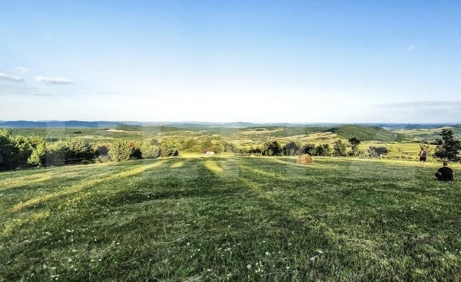 Teren Construcții intravilan de 1000 mp, în Românași