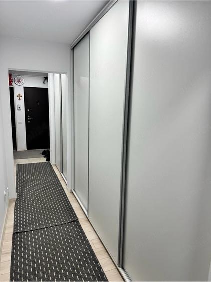 Apartament cu 3 camere decomandat în Triaj