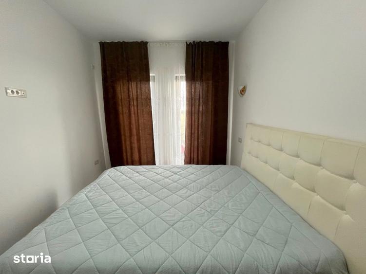 Casă cu 3 camere cu Canalizare în Giroc