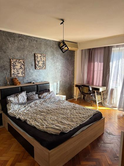 Apartament cu 3 camere decomandat în Decebal