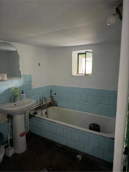 Casă cu 3 camere cu Teren 1000 Mp în Săulești