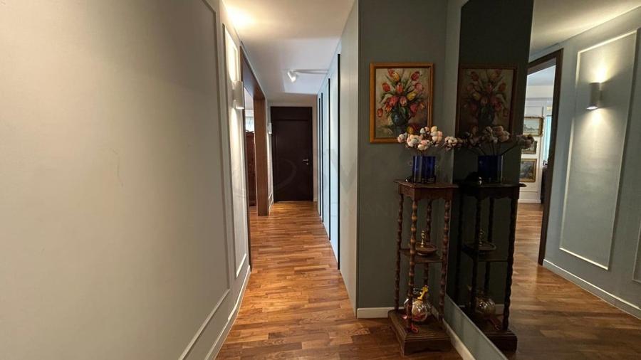 REA1029691 Apartament de vanzare 4 camere 200 mp Iancu Nicolae parcare subterana - 1