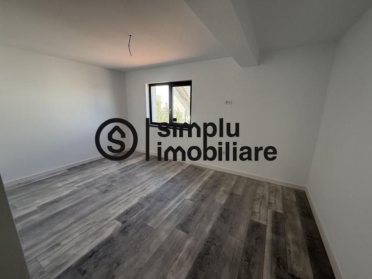 Casă individuală cu 4 camere cu Teren 246 Mp în Exterior Est