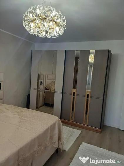 Casă cu 4 camere în Schela