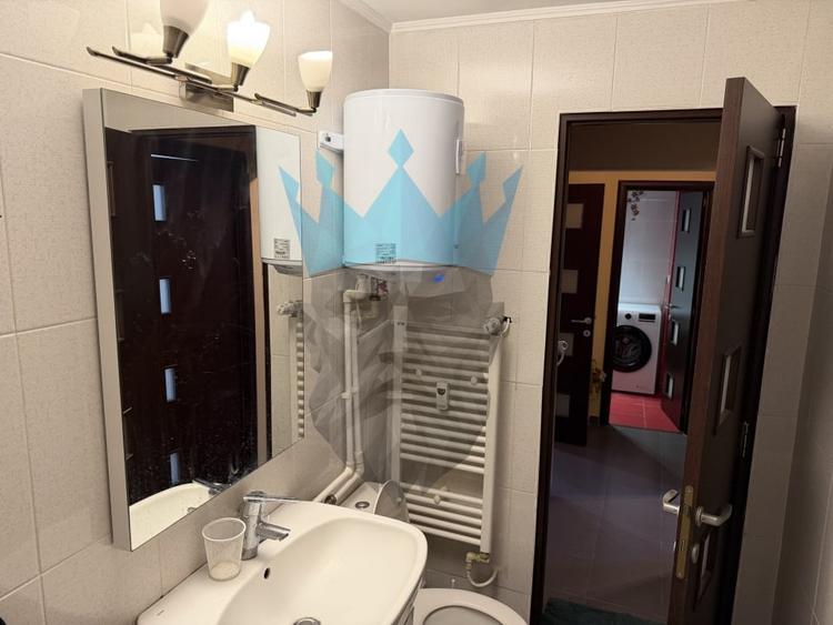 Apartament cu 3 camere decomandat, mobilat în Sebastian