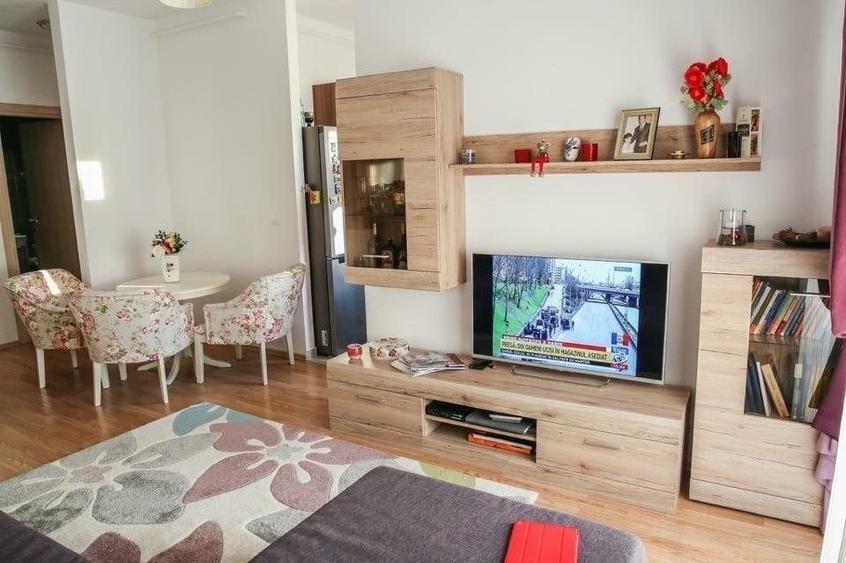 Apartament cu 2 camere semidecomandat, mobilat în Energia