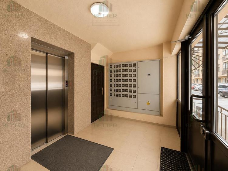 Apartament cu 3 camere decomandat în Metalurgiei