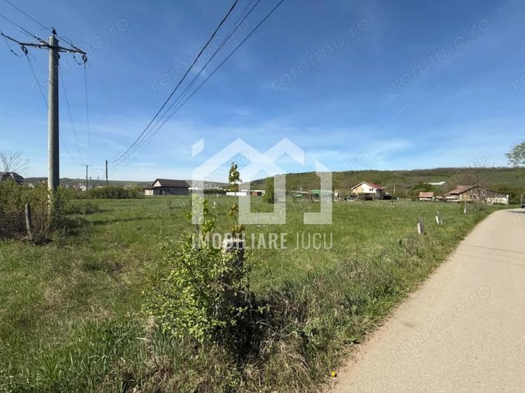 Teren de 925 mp, în Jucu