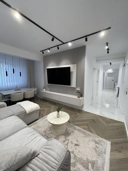 Apartament cu 3 camere decomandat în Sfântu Ilie