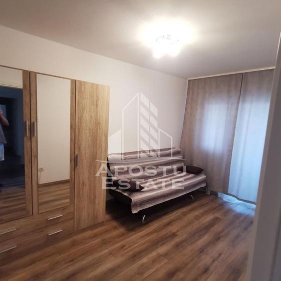 Apartament cu 3 camere decomandat în Complex Studențesc