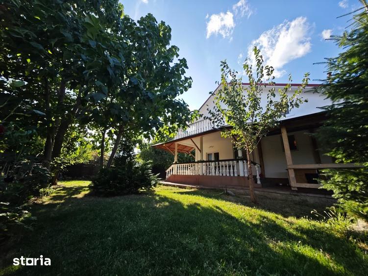 Casă cu 5 camere cu Teren 1078 Mp în Corbeanca