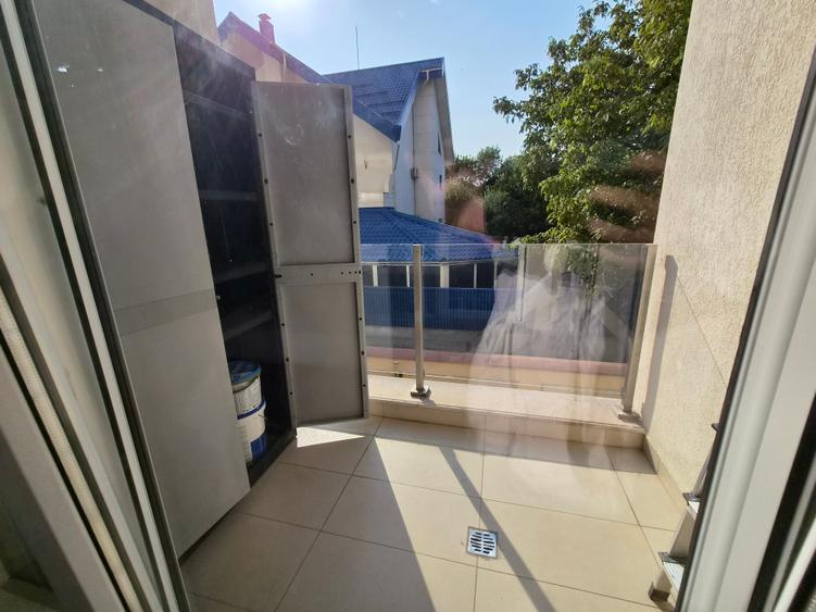 Apartament cu 3 camere decomandat în Iancu Nicolae