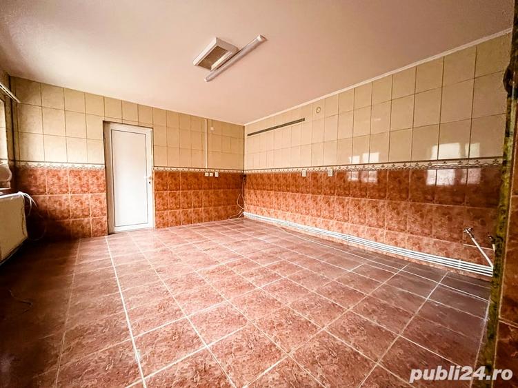 Casă cu 4 camere cu Teren 500 Mp în Central