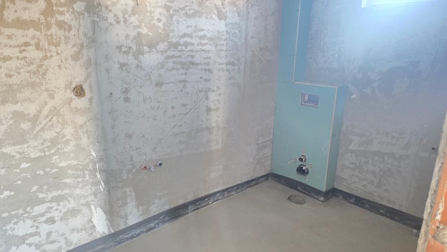 Apartament cu 3 camere decomandat în 22 Decembrie