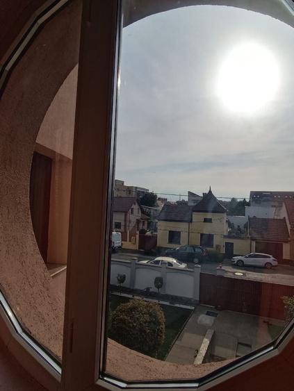 Casă cu 6 camere cu Teren 504 Mp în Pârneava