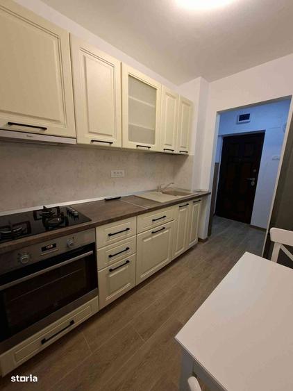 Apartament cu 2 camere semidecomandat în Berceni