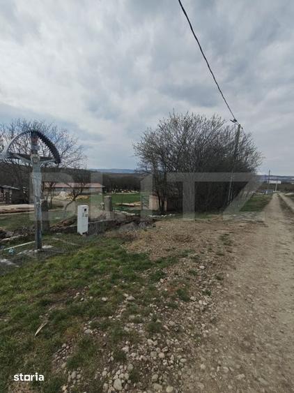 Teren de 5000 mp, în Săndulești