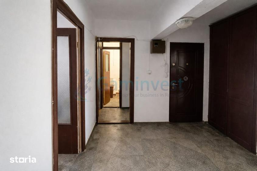 Apartament cu 4 camere decomandat în Nufărul
