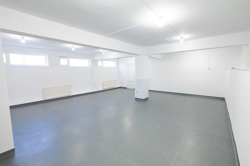 Spațiu comercial, de 310 mp, în Central