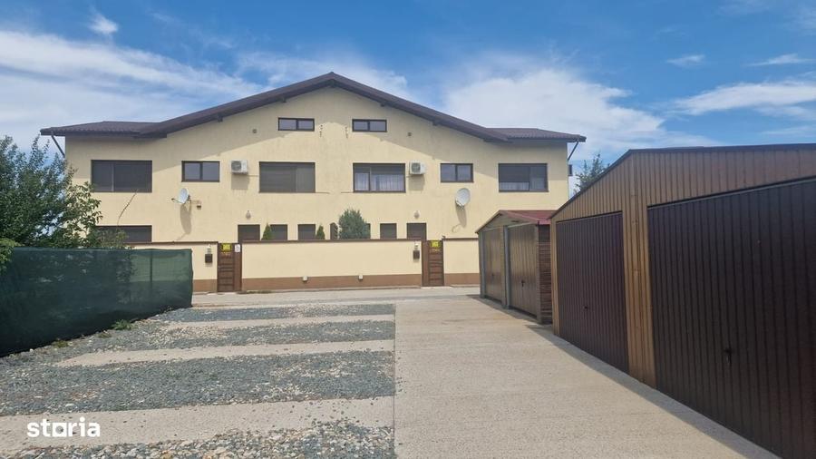Casă cu 4 camere în Băneasa