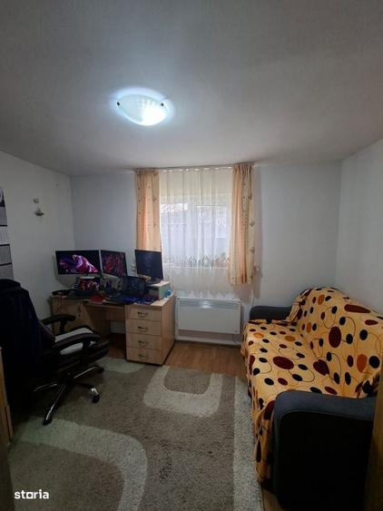 Casă cu 2 camere în Central