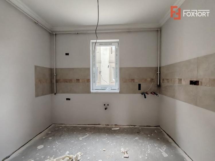 Apartament cu 2 camere decomandat în Giroc