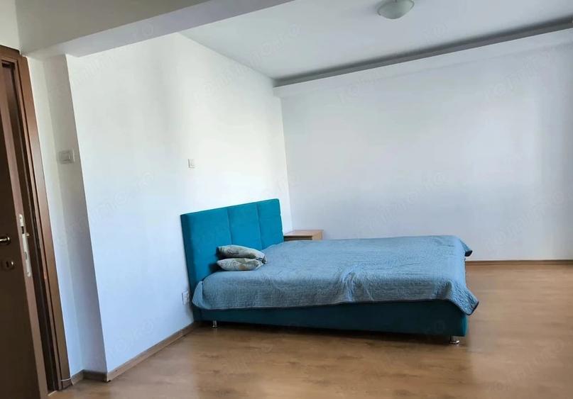 Apartament cu 2 camere decomandat în Arcul de Triumf