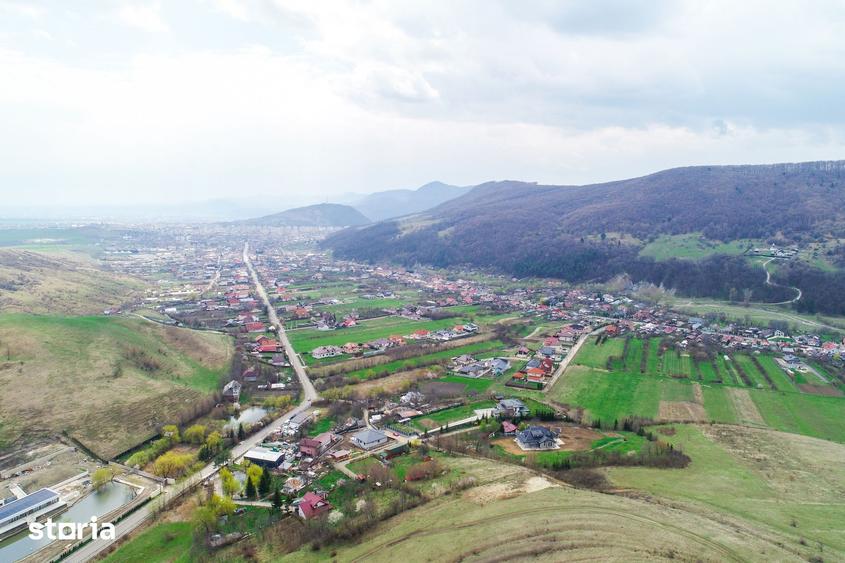 Teren de 1567 mp, în Central