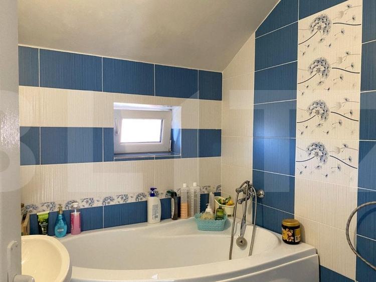 Casă individuală cu 6 camere cu Canalizare în Chinteni