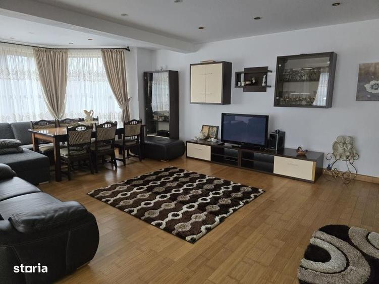 Casă cu 4 camere cu Teren 1765 Mp în Tașca