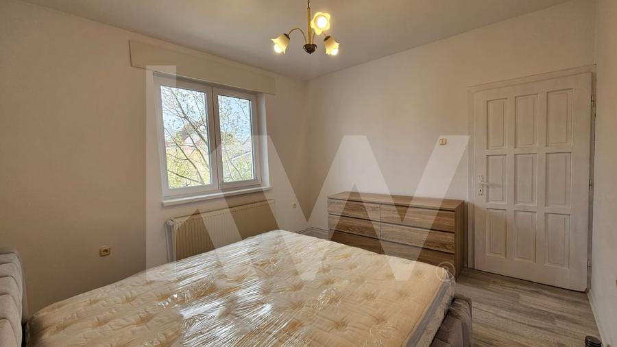 Apartament cu 4 camere decomandat, mobilat în Ștrand
