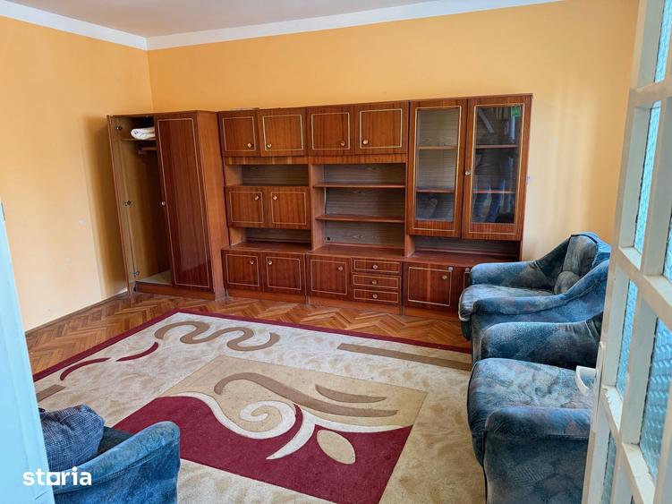 Casă cu 2 camere cu Teren 150 Mp în Titulescu