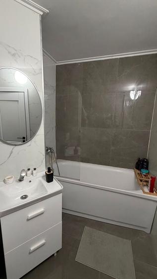 Apartament cu 4 camere în Est