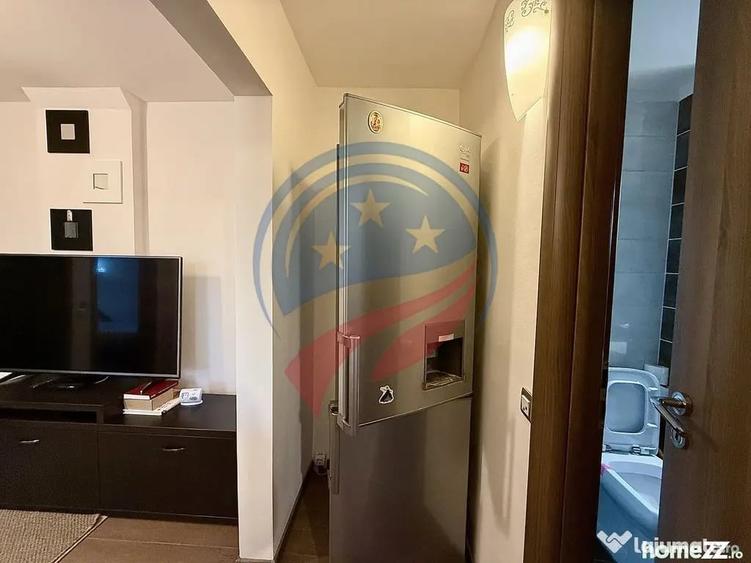 Apartament cu 2 camere decomandat în Rovine