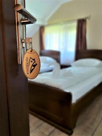 Hotel/Pensiune, de 25 mp, în Pietroșani