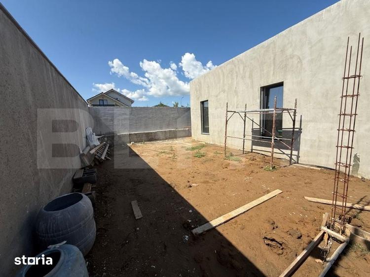 Casă cu 3 camere cu Teren 220 Mp în Malu Mare
