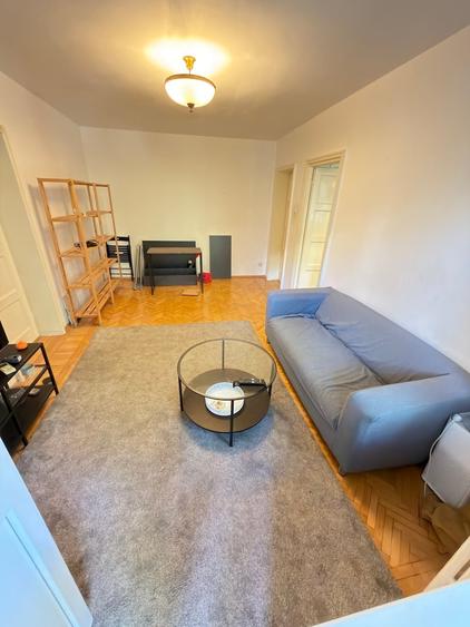 Apartament cu 2 camere semidecomandat în Floreasca