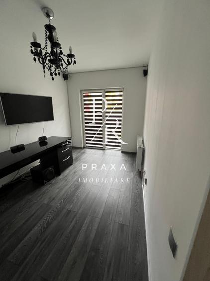 Duplex cu 4 camere cu Canalizare în Florești