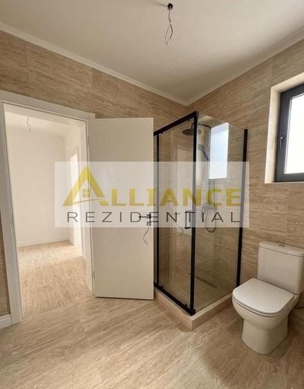 Casă individuală cu 5 camere decomandat cu Canalizare în Berceni