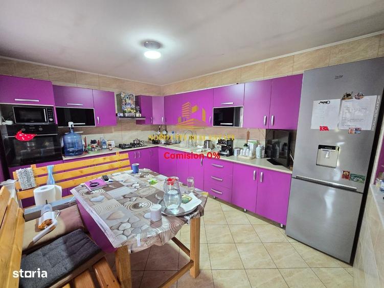Casă cu 4 camere cu Teren 587 Mp în Ștefăneștii de Jos