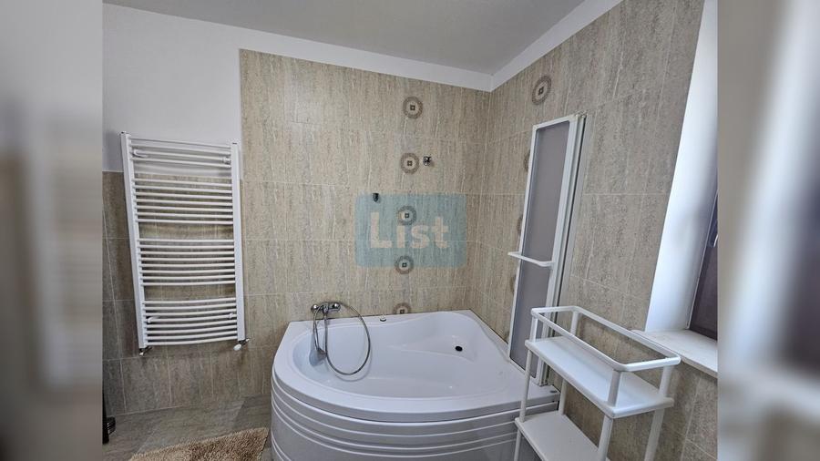 Casă cu 4 camere cu Teren 300 Mp în Zorilor