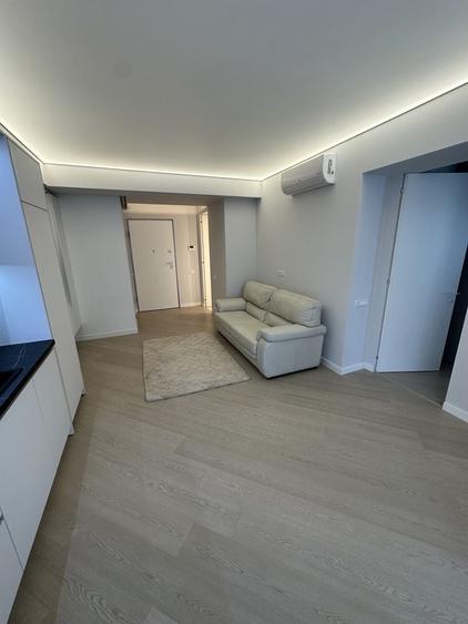 Apartament cu 2 camere semidecomandat în Pipera