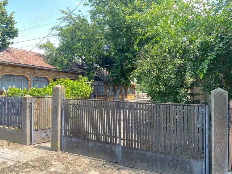 Teren în Vărăști